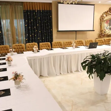 Empire Albania Hotell