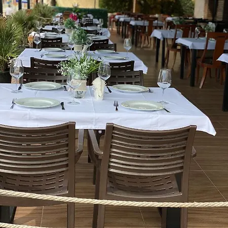 Empire Albania Hotell