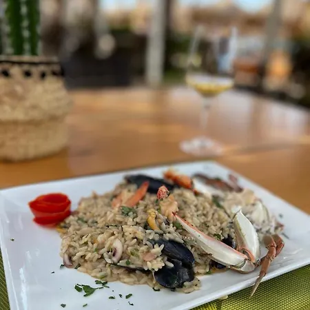 Empire Albania Szálloda 4*