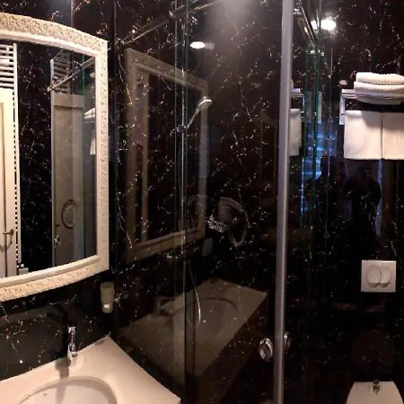 Hotell Empire Albania 4*