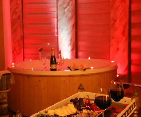 Empire Albania فندق دراس