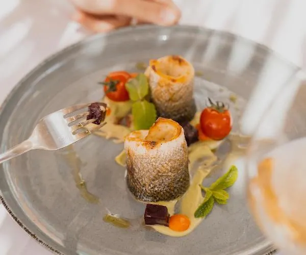 فندق Empire Albania 4*