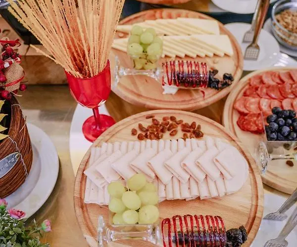 Empire Albania فندق دراس